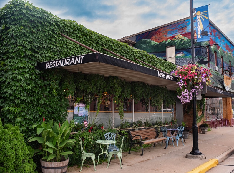 205 Main St, Onalaska, WI for sale - Building Photo - Image 2 of 63