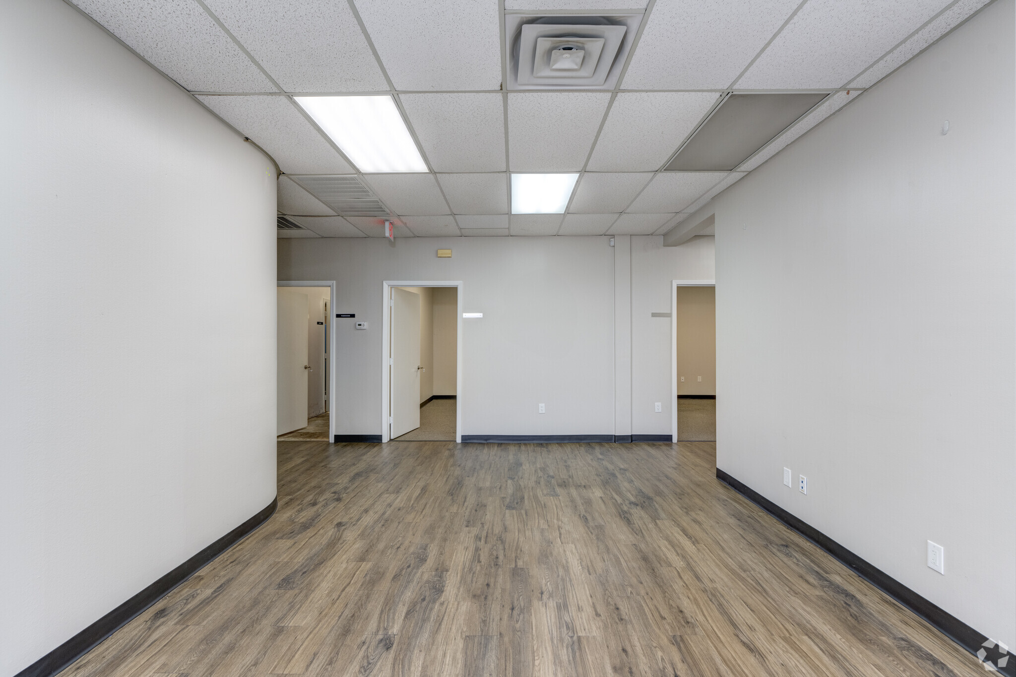 2500 Central Pky, Houston, TX for lease Interior Photo- Image 1 of 4