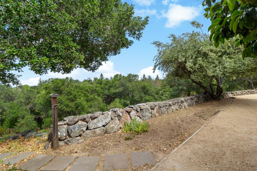 261 Durazno Way, Portola Valley, CA for sale - Building Photo - Image 2 of 39