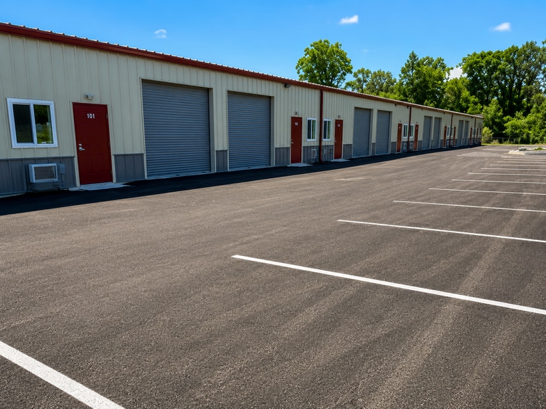 Harleysville Industrial Suites - Convenience Store