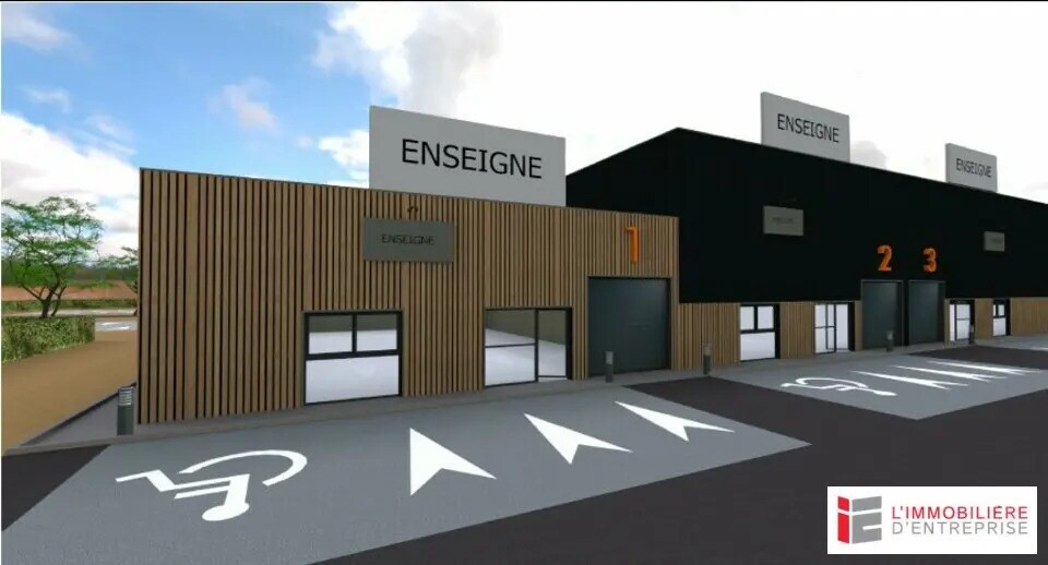 Flex in Bruz for lease Building Photo- Image 1 of 3