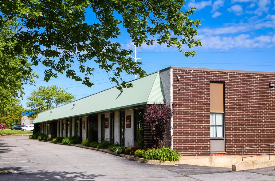 99-109 Bridge Rd, Hauppauge, NY for lease - Other - Image 1 of 7