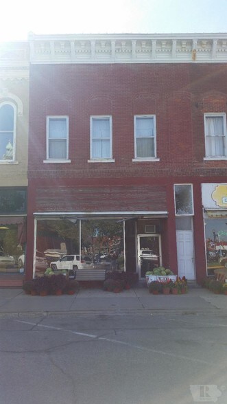 104 S Madison St, Bloomfield, IA for sale - Primary Photo - Image 1 of 1