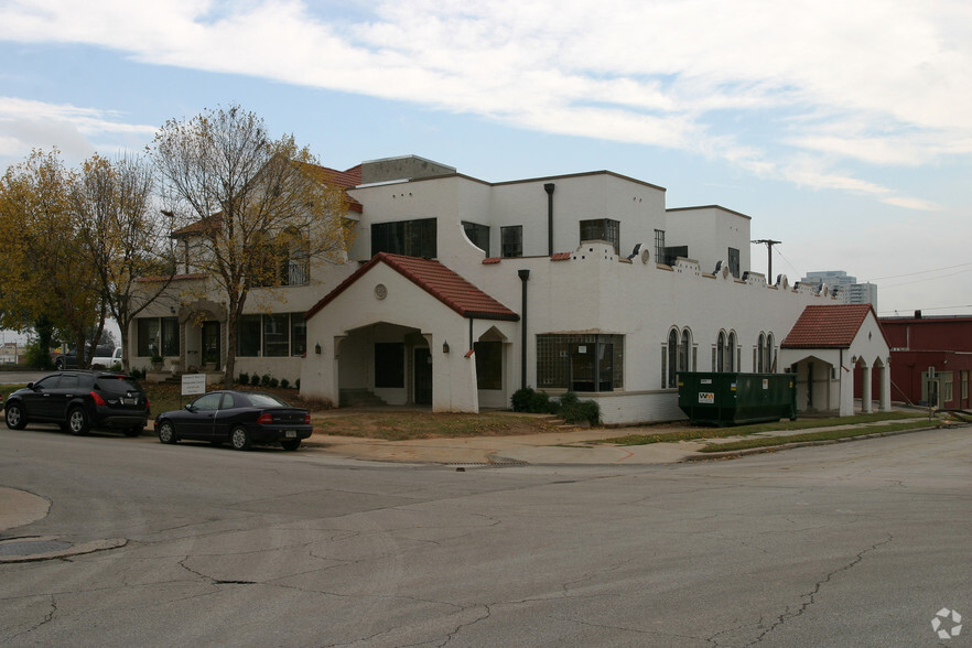 430-440 NW 11th St, Oklahoma City, OK for lease - Building Photo - Image 2 of 9