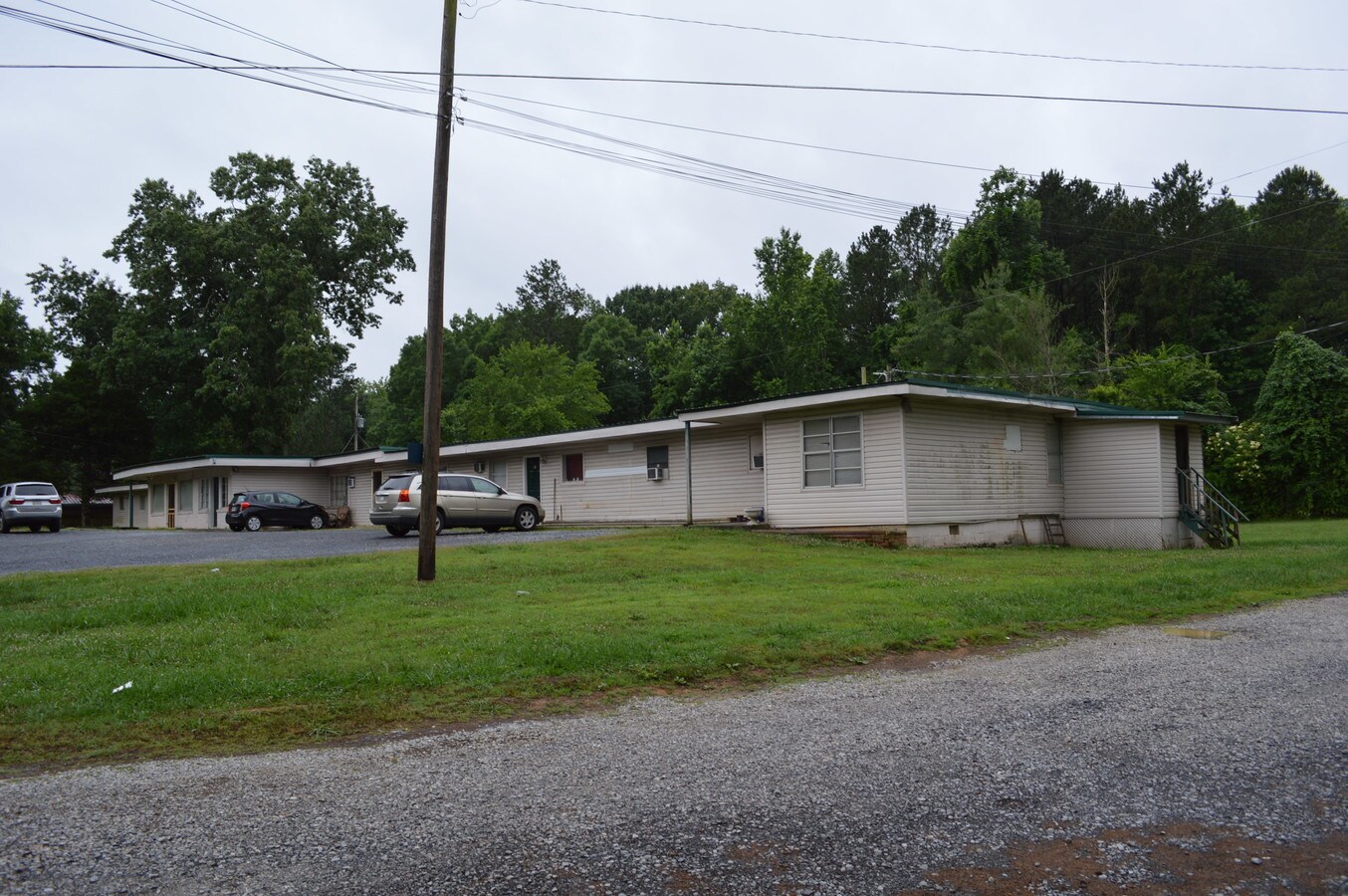 3950 S Dixie Rd, Dalton, GA 30721 **UNDER CONTRACT/ESCROW**