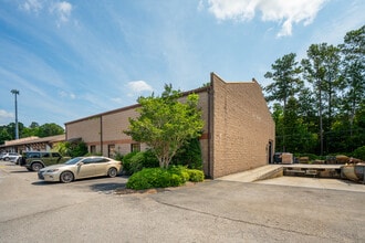 488 La Mesa Rd, Mount Pleasant, SC for lease Interior Photo- Image 2 of 7