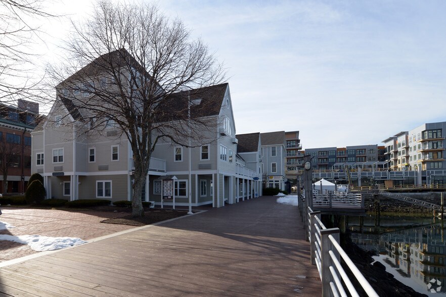 308 Victory Rd, Quincy, MA 02171 Office for Lease