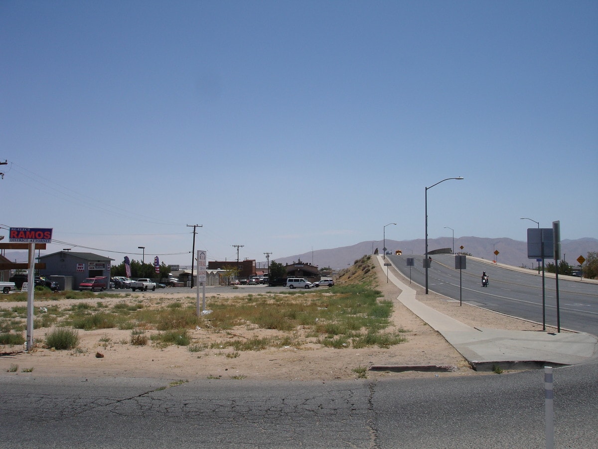 Main St & 2nd Ave, Hesperia, CA 92345