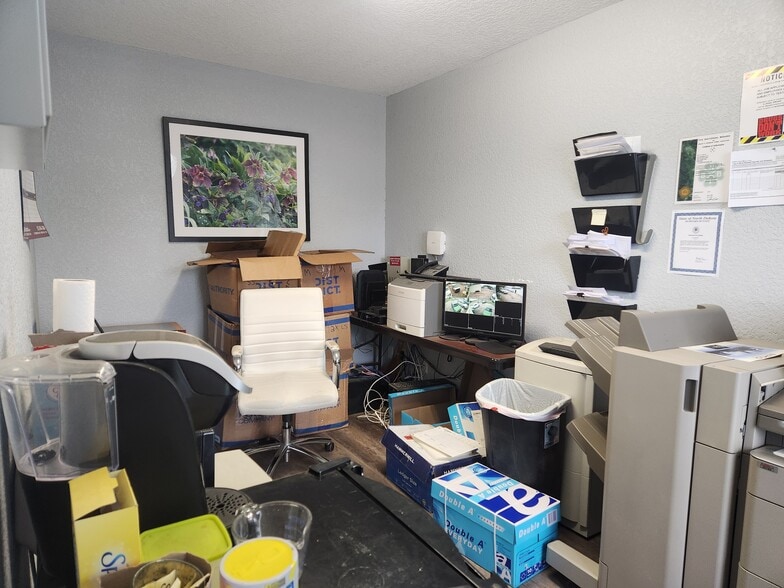 1563 W Cherry St, Jesup, GA for sale - Building Photo - Image 3 of 54