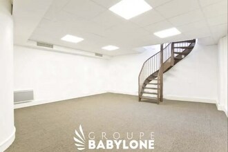 Office in Neuilly-sur-Seine for lease Interior Photo- Image 2 of 4