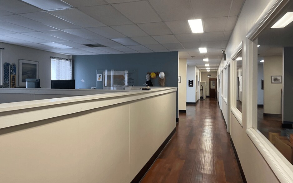 6901 Kingsessing Ave, Philadelphia, PA for sale - Building Photo - Image 2 of 2