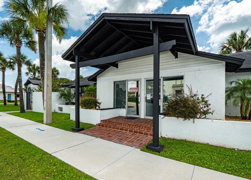 1817-1835 N 3rd St, Jacksonville Beach, FL for lease - Building Photo - Image 2 of 11