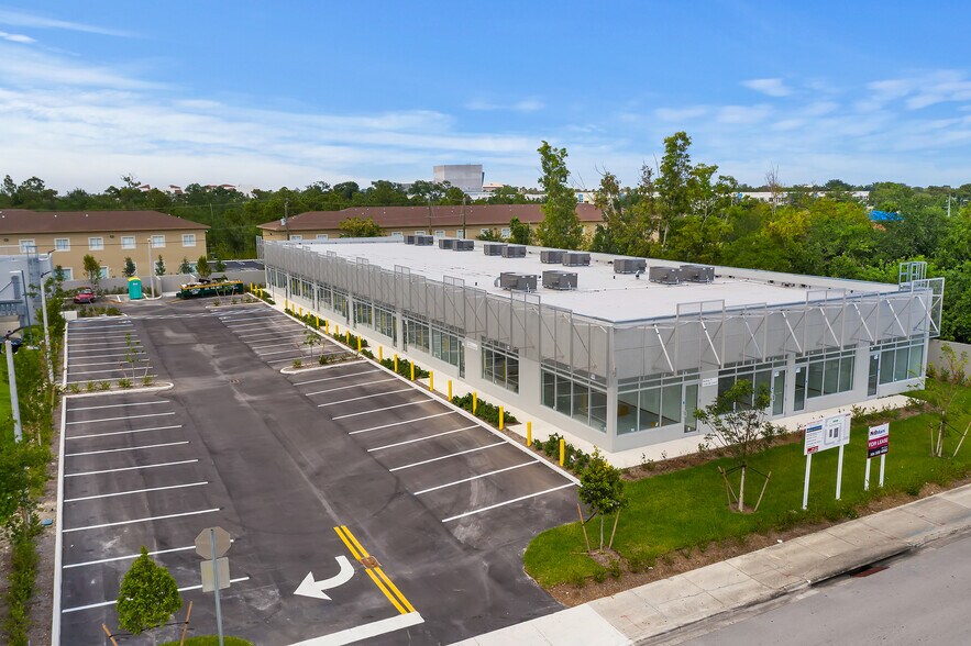 11045 SW 216th St, Miami, FL for lease - Building Photo - Image 3 of 5