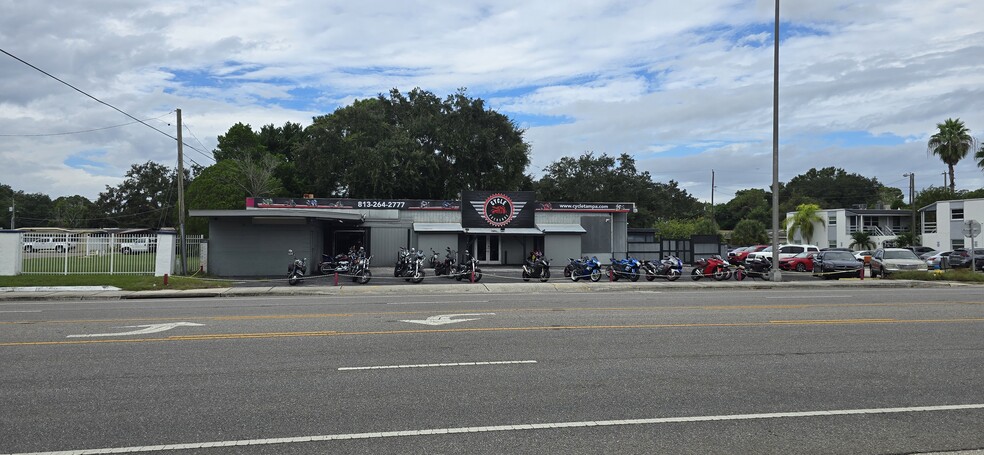 14540 N Florida Ave, Tampa, FL for lease - Building Photo - Image 1 of 13