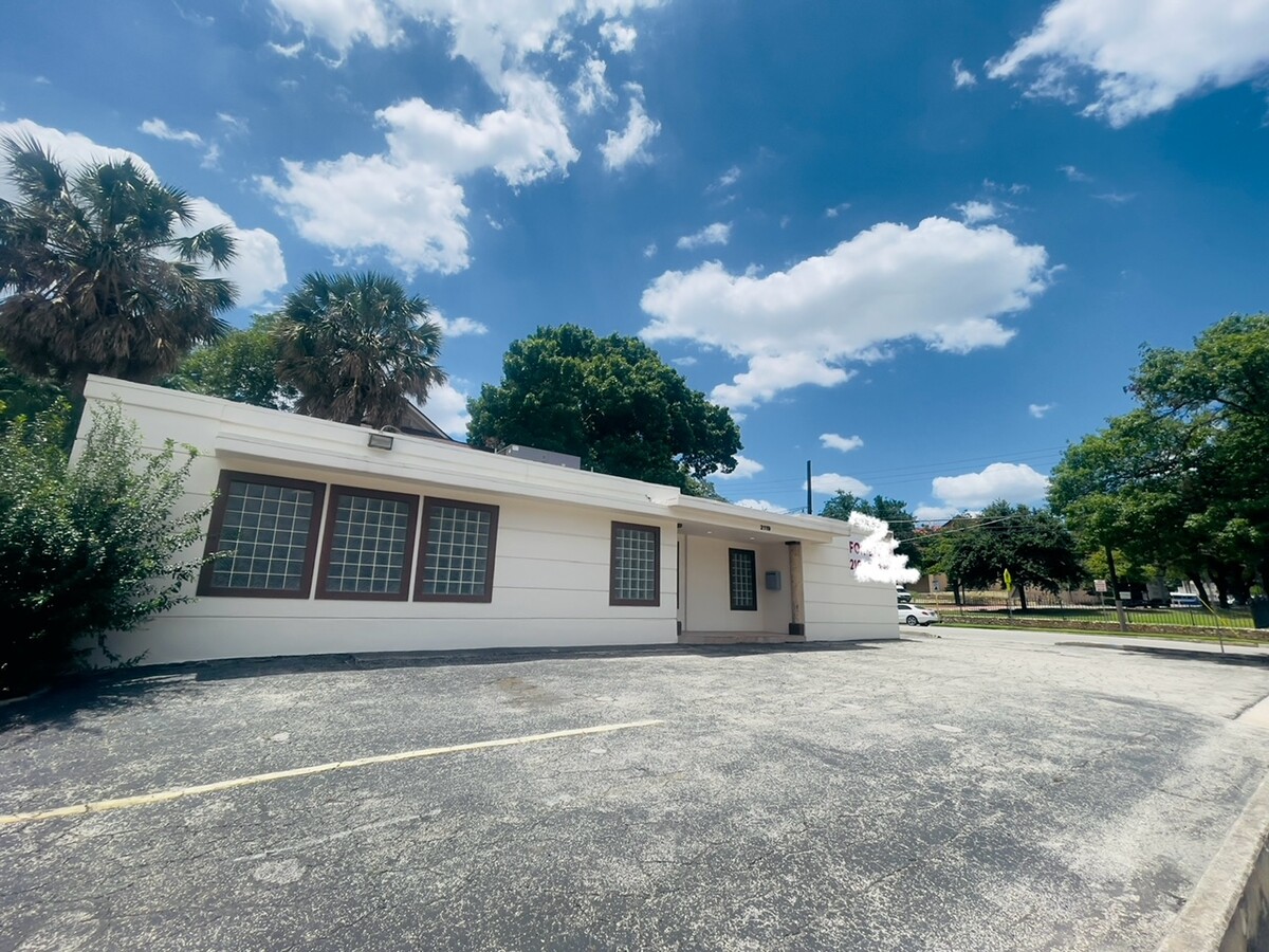 2117-2119 Mccullough Ave, San Antonio, TX 78212 - Office for Lease ...