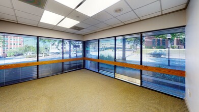 101 W Saint John St, Spartanburg, SC for lease Interior Photo- Image 2 of 9