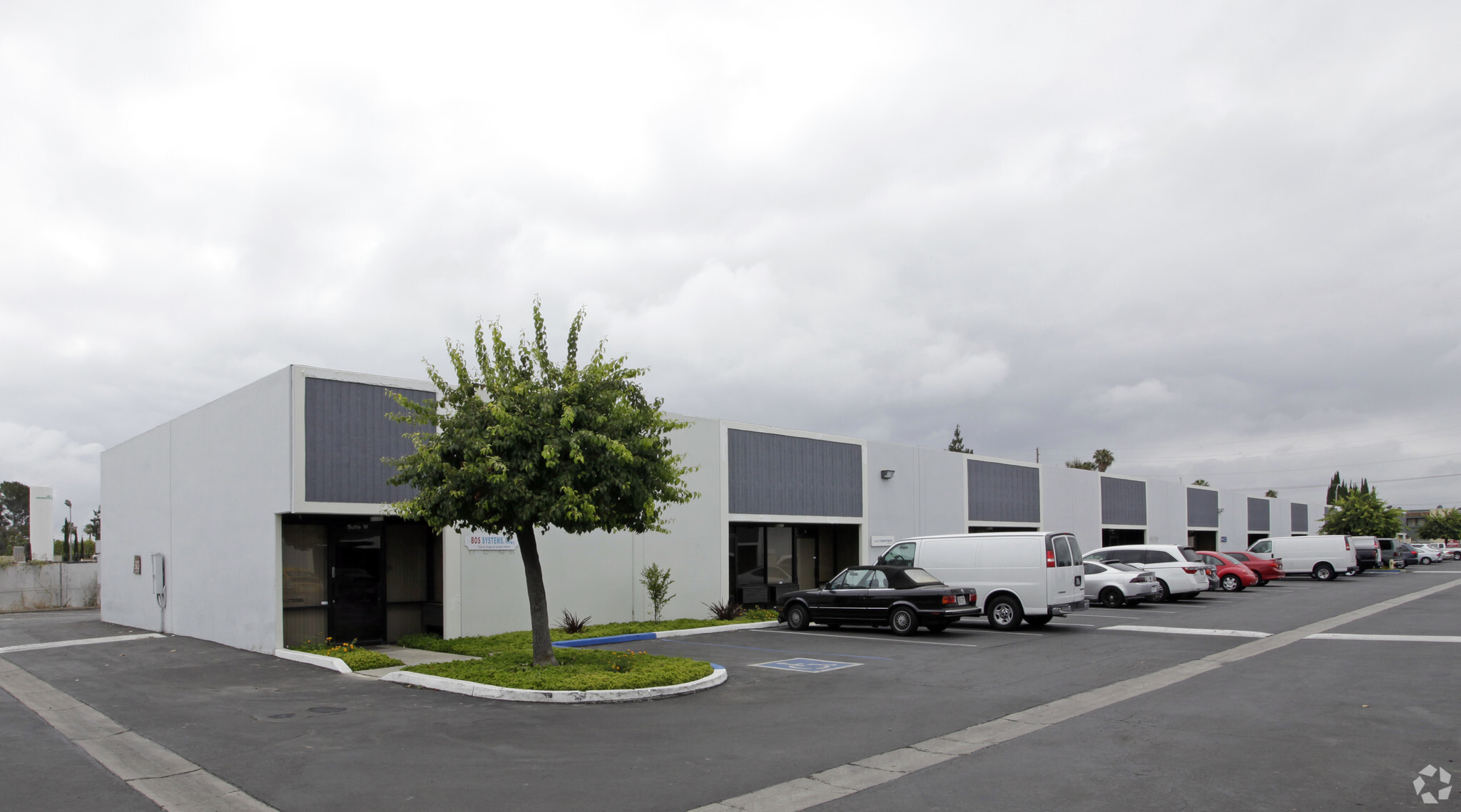 2511 W La Palma Ave, Anaheim, CA for lease Building Photo- Image 1 of 3