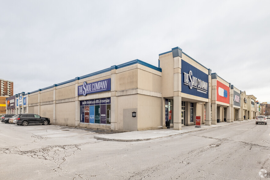 1651 Merivale Rd SE, Ottawa, ON for lease - Primary Photo - Image 1 of 3