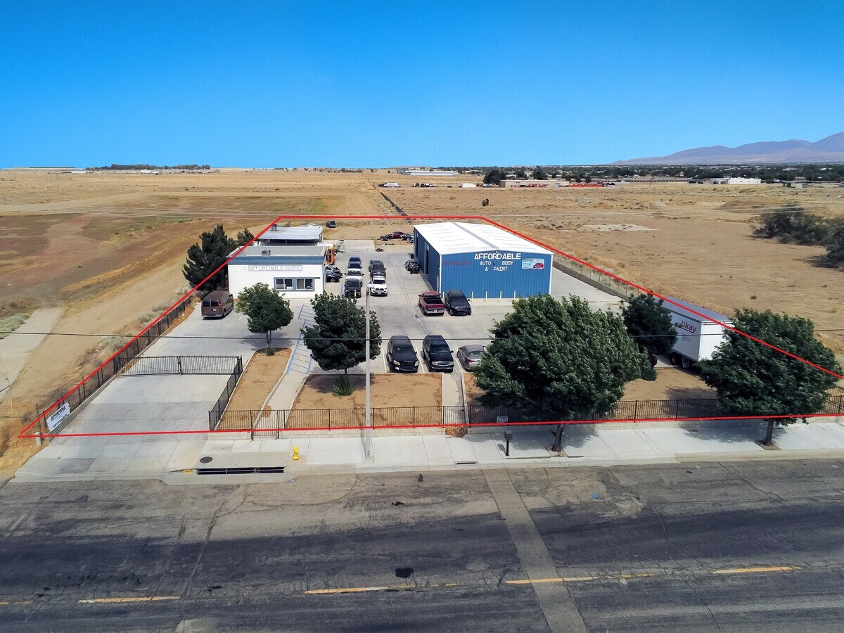 39006 20th St E, Palmdale, CA 93550