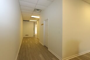 4347 W Fullerton Ave, Chicago IL - Loft
