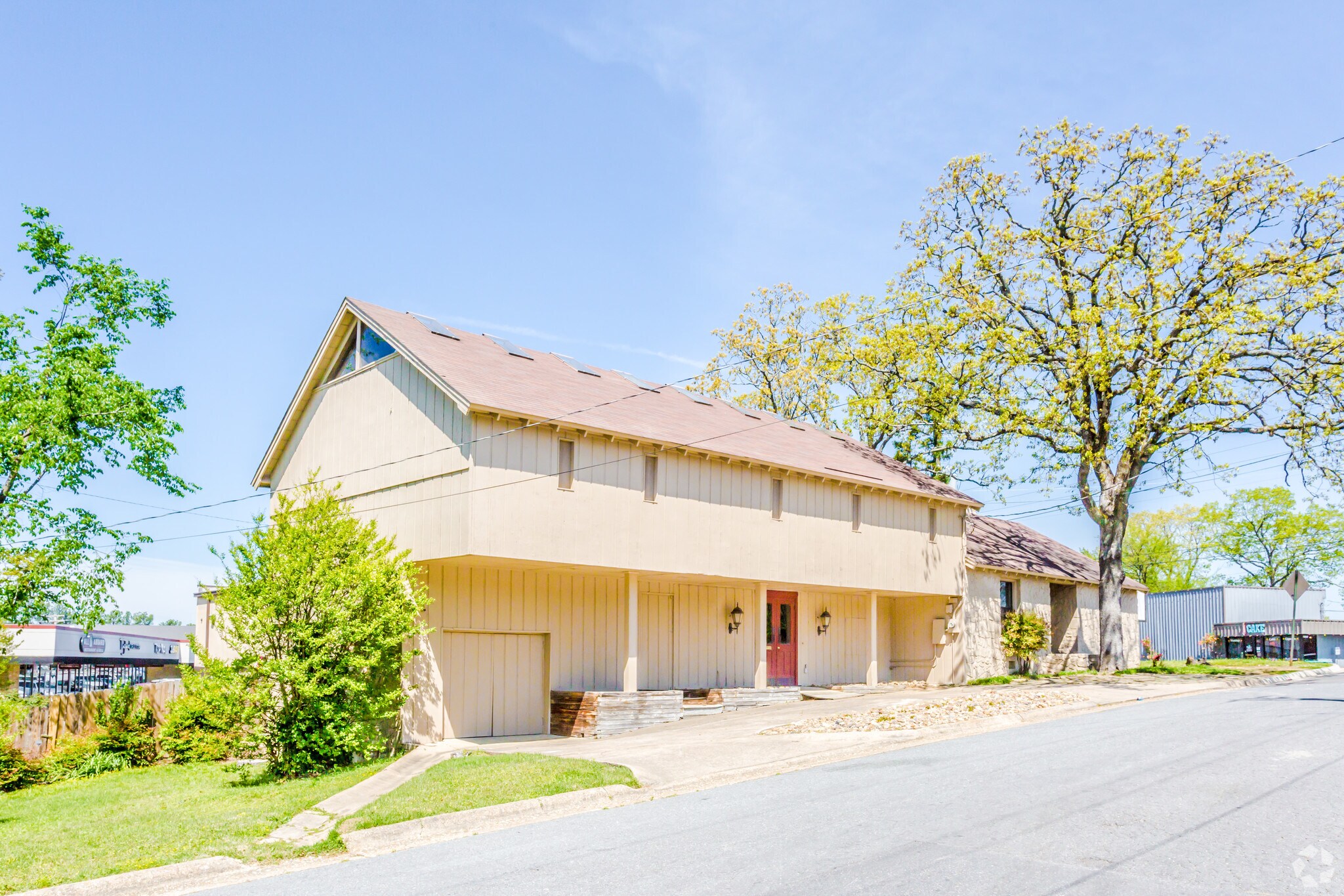 6801 Cantrell Rd, Little Rock, AR 72207