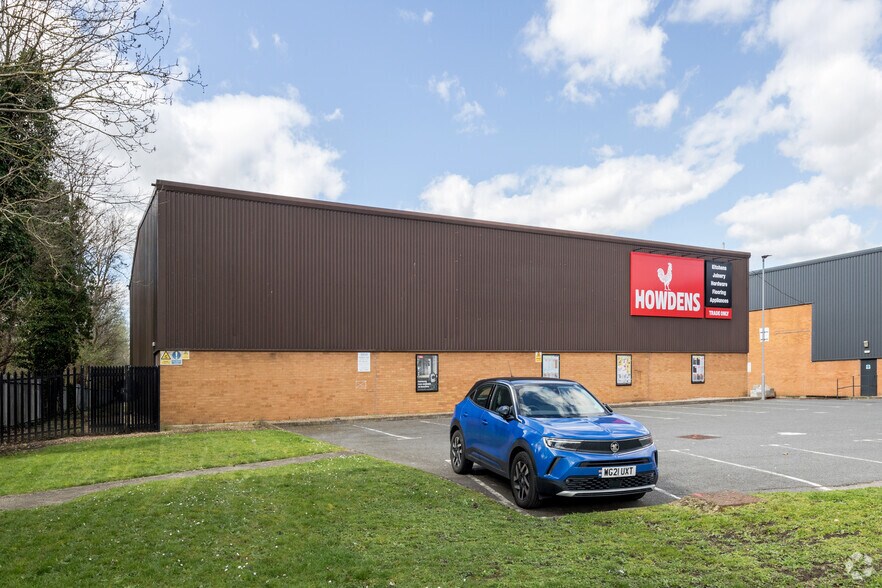 The Path, London for lease - Building Photo - Image 2 of 17