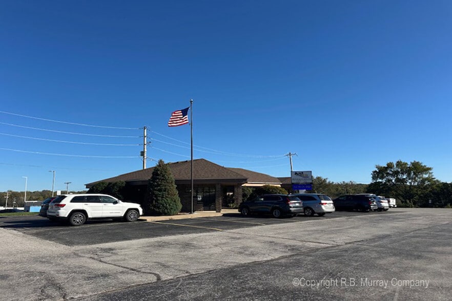 1136 W Jackson St, Ozark, MO for sale - Building Photo - Image 2 of 18