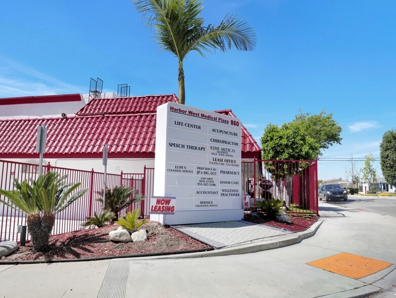 860 E La Habra Blvd, La Habra, CA for lease - Building Photo - Image 2 of 12