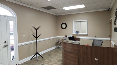 1316 Hardwood Trl, Cordova, TN for lease Lobby- Image 1 of 4