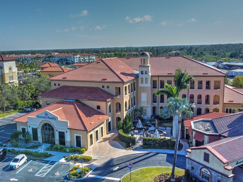 24031 Tamiami Trl, Bonita Springs, FL for lease - Primary Photo - Image 1 of 14