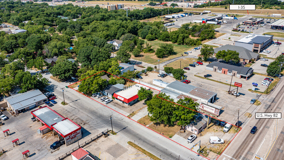 Hwy 82 & I-35 portfolio of 4 properties for sale on LoopNet.com - Aerial - Image 1 of 18