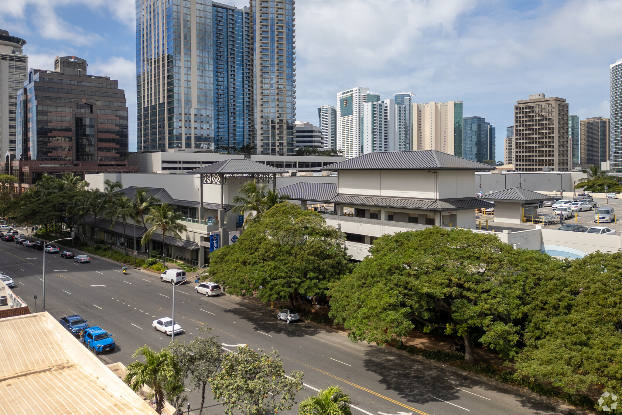 700 Keeaumoku St, Honolulu, HI for lease Building Photo- Image 1 of 8