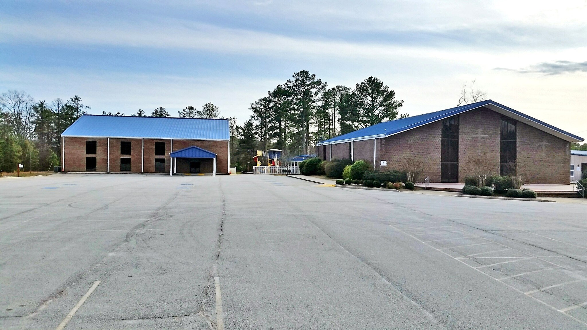 555 Chaucer Ln, Carrollton, GA for sale Primary Photo- Image 1 of 1