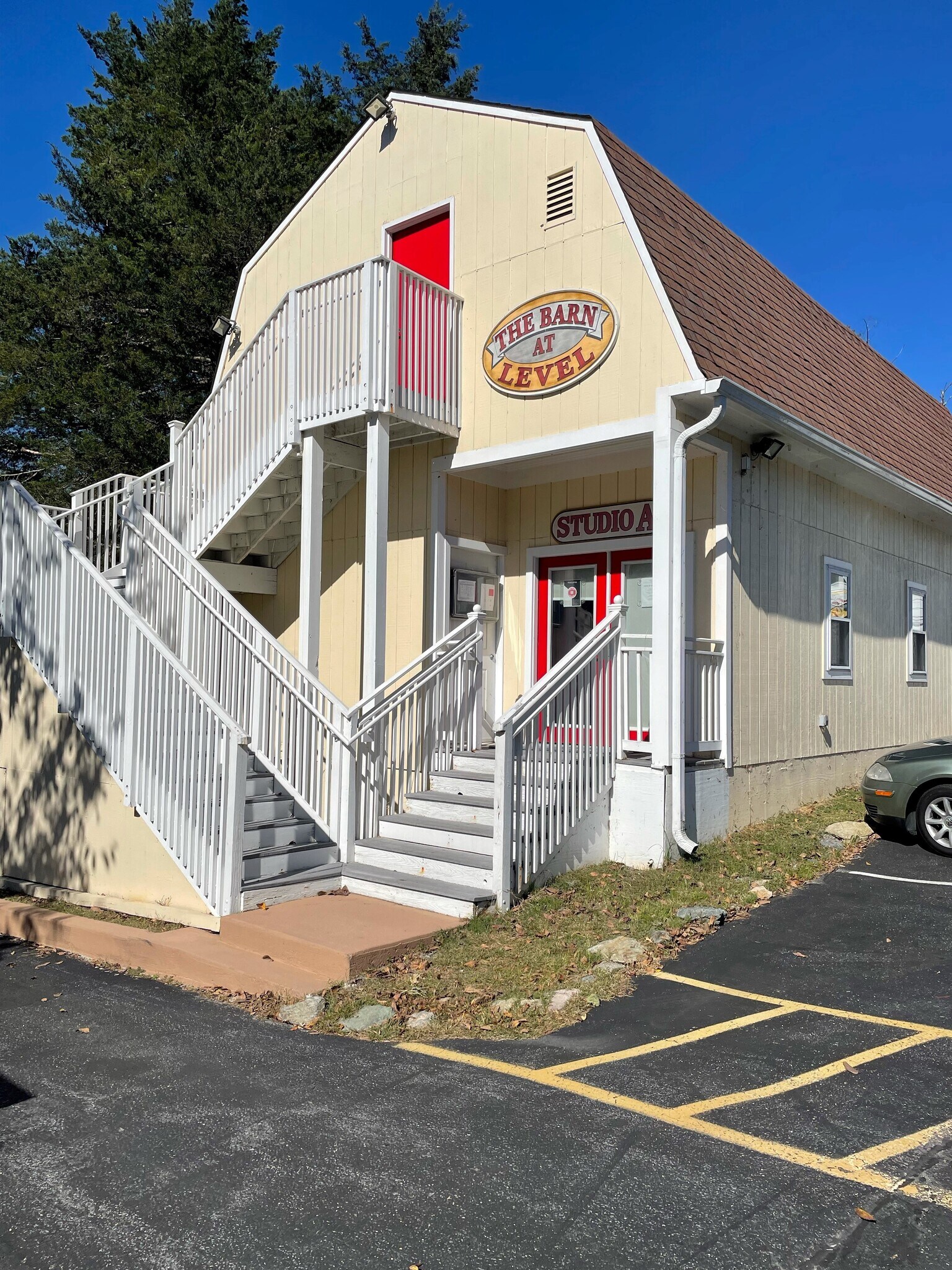 7687 MacArthur Blvd, Potomac, MD 20818 Office for Sale