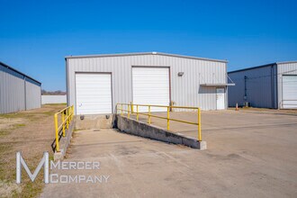 1500 Bruce Way, Seagoville, TX for lease Building Photo- Image 1 of 3