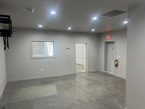 138 Leopard Rd, Rhome, TX for lease Interior Photo- Image 2 of 4