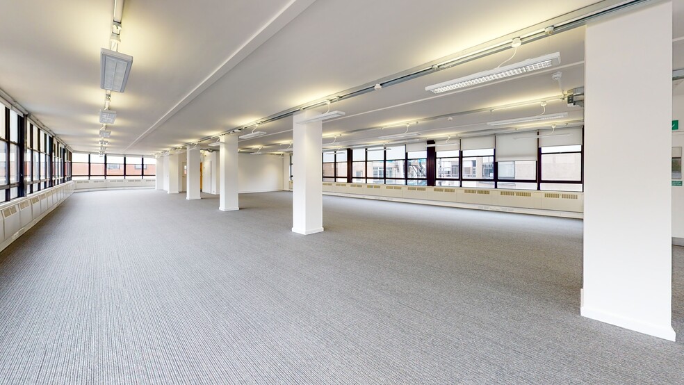 Guildhall St, Preston for lease - Interior Photo - Image 2 of 5