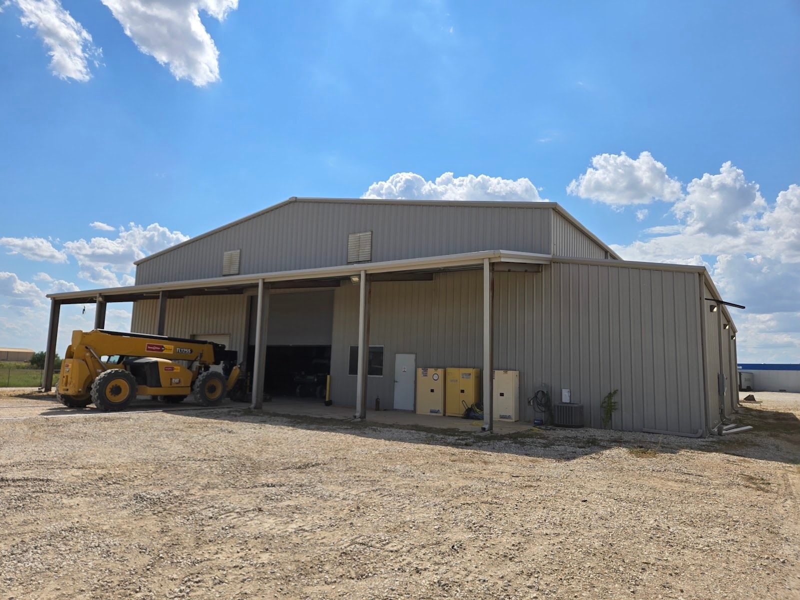 1210 FM 537, Floresville, TX for lease Interior Photo- Image 1 of 7