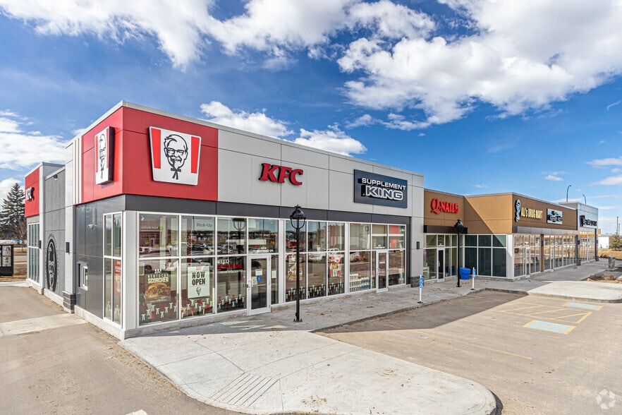 Units 11-16 Century Rd, Spruce Grove, AB for sale - Primary Photo - Image 1 of 1