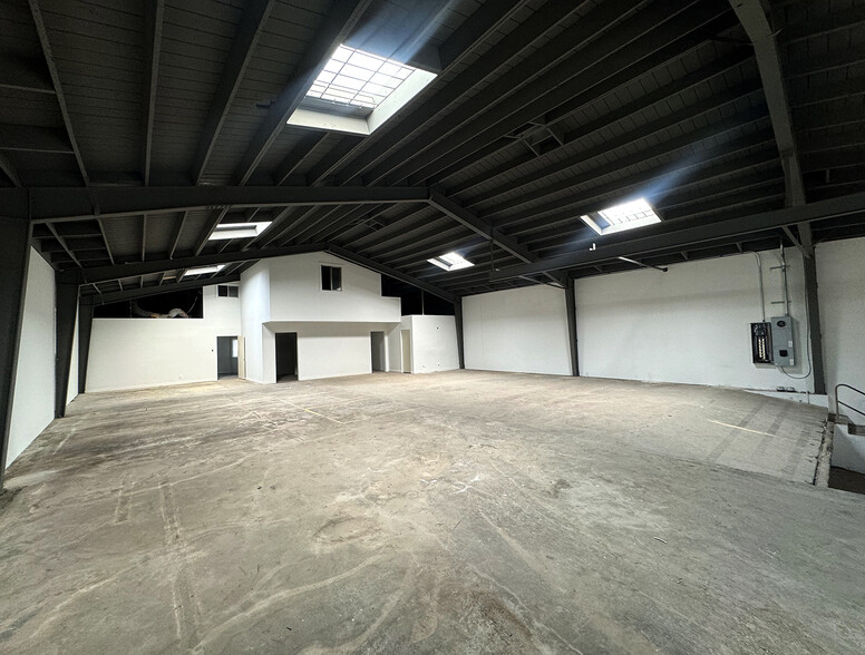 5440 Alhambra Ave, Los Angeles, CA for lease - Interior Photo - Image 3 of 8