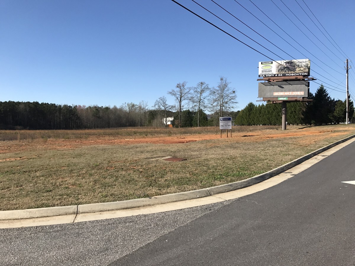 1741 Atlanta Hwy, Bogart, GA 30622