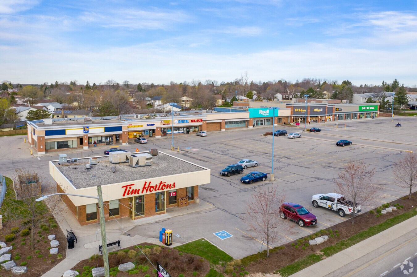 585 er St N, Waterloo, ON N2V 1V8