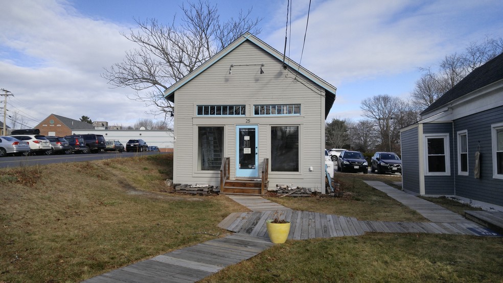 25 Bow St, Freeport, ME for sale - Primary Photo - Image 1 of 1