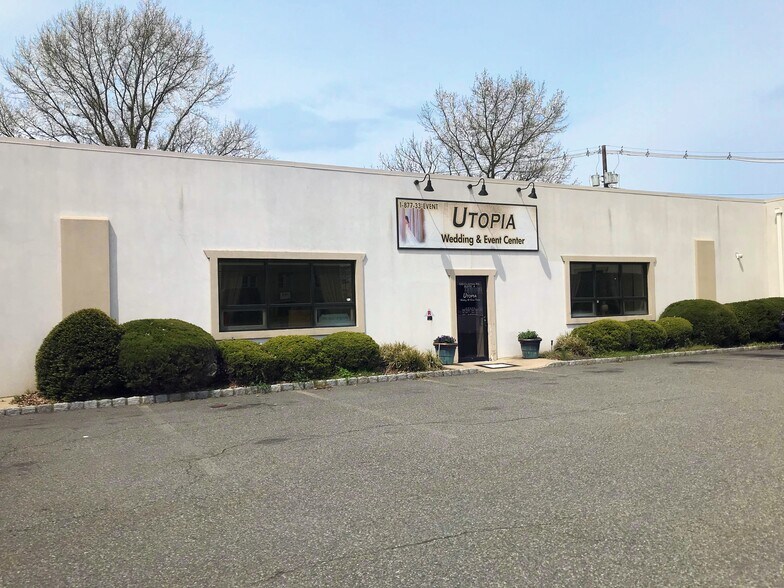 125 Clinton Rd, Fairfield, NJ for sale - Primary Photo - Image 1 of 1