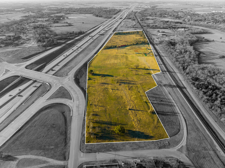 Walter St & S Bordon St, Lorena, TX for sale - Aerial - Image 1 of 1