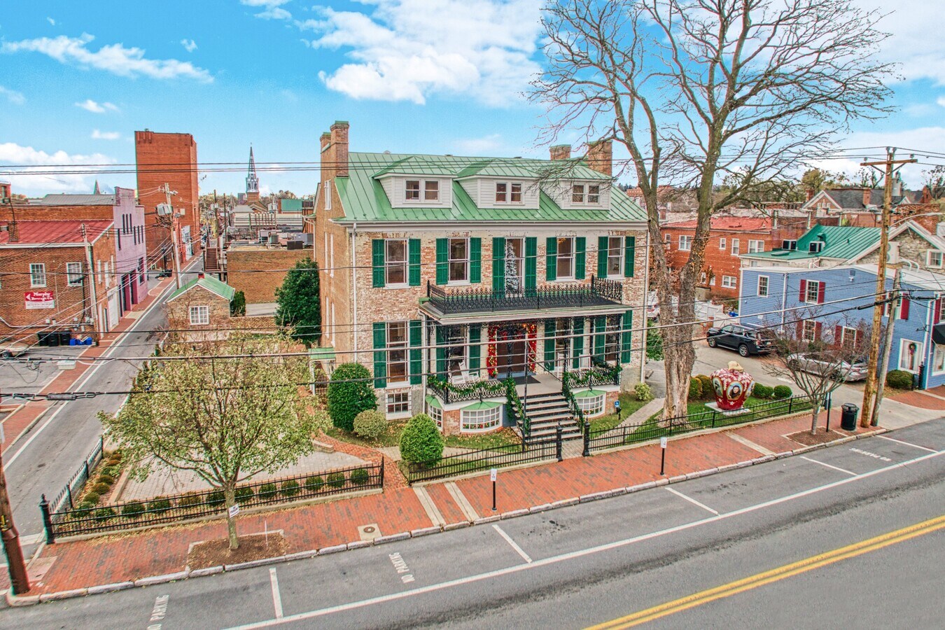 25 W Piccadilly St, Winchester, VA 22601