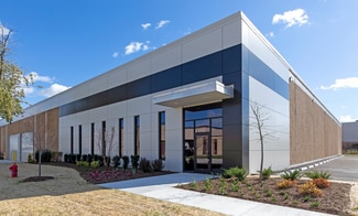 More details for 951 Lunt Ave, Elk Grove Village, IL - Industrial for Lease