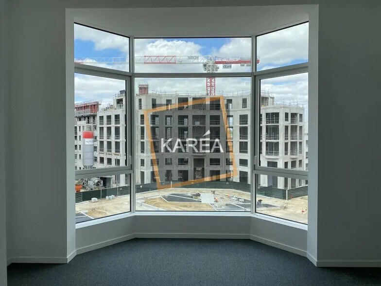 Office in Chessy for sale - Interior Photo - Image 3 of 5