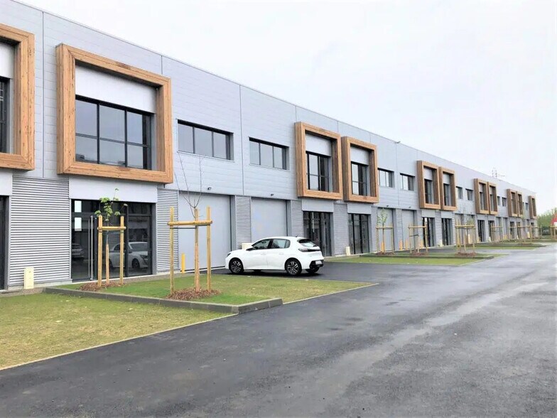 Flex in Toulouse for lease - Building Photo - Image 2 of 17