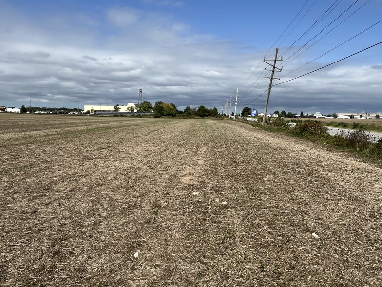 30 St 49 rd, Valparaiso, IN for sale - Primary Photo - Image 1 of 4